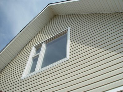 Как и чем обшить фронтон крыши дома: обзор способов