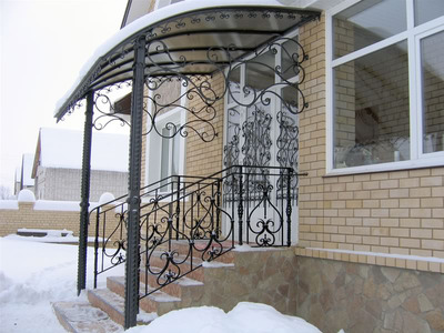 Козырьки и навесы над входом своими руками с фото: дизайн козырька над входом дома | Dnipro-M